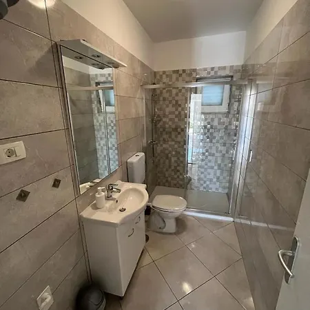 Apartment Cezar Stobrec